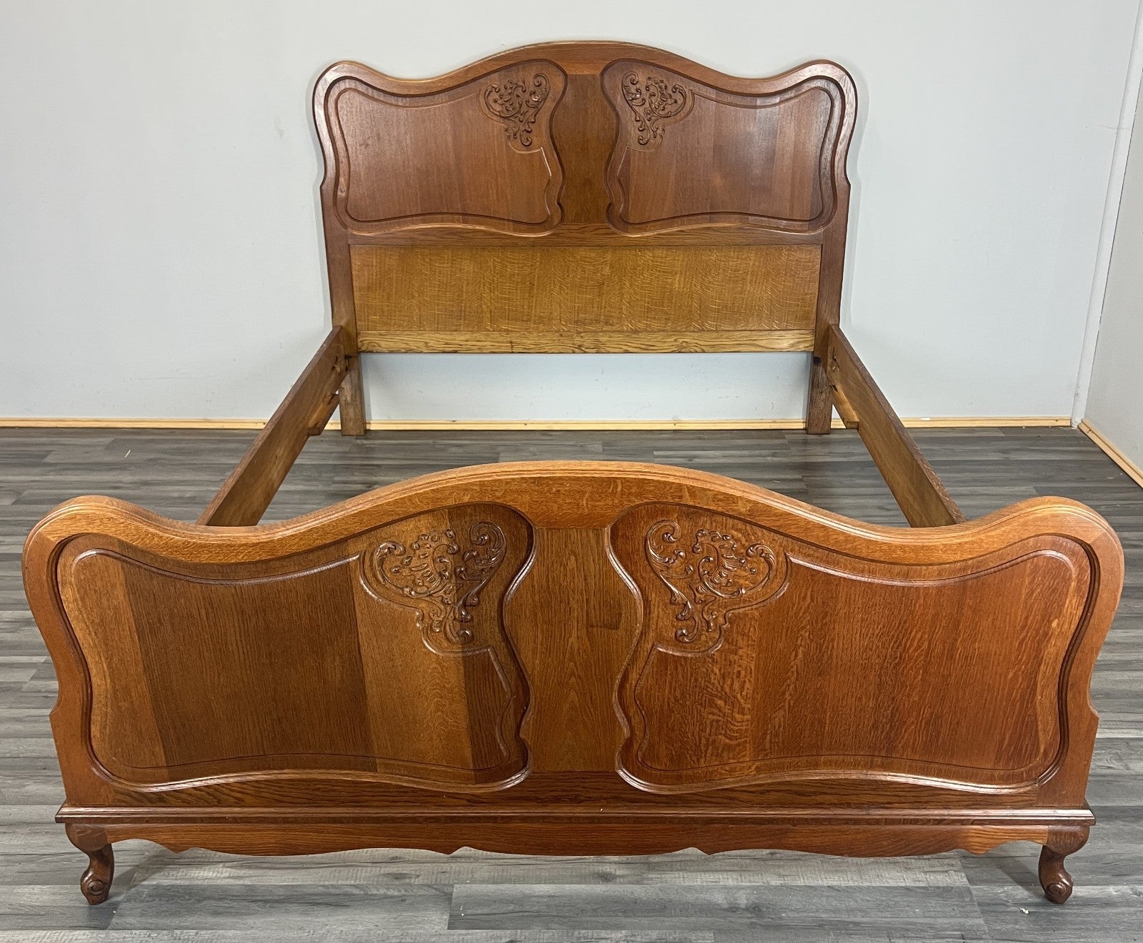 Bed Vintage French Louis XVI Double Bed Frame Oak Carved Headboard LOT 46100