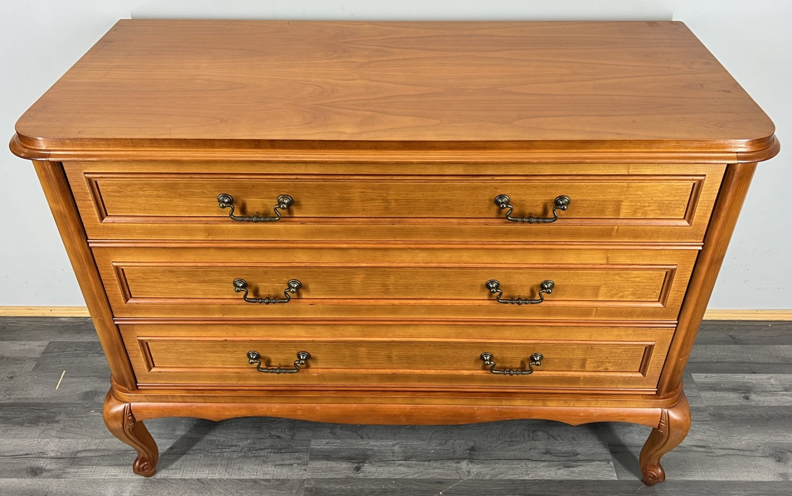 Chest of Drawers Vintage French Louis XVI Style Carved Cabinet LOT 43201