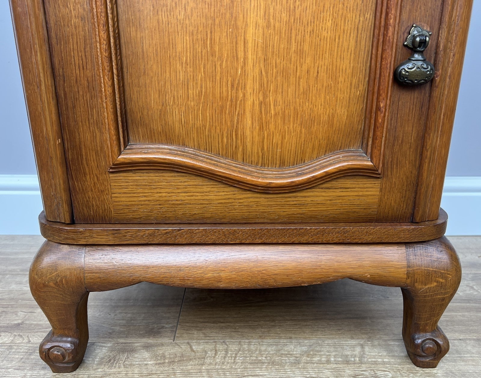 Pair of Bedside Tables Vintage French Louis Style Nightstands Cabinets LOT 62167