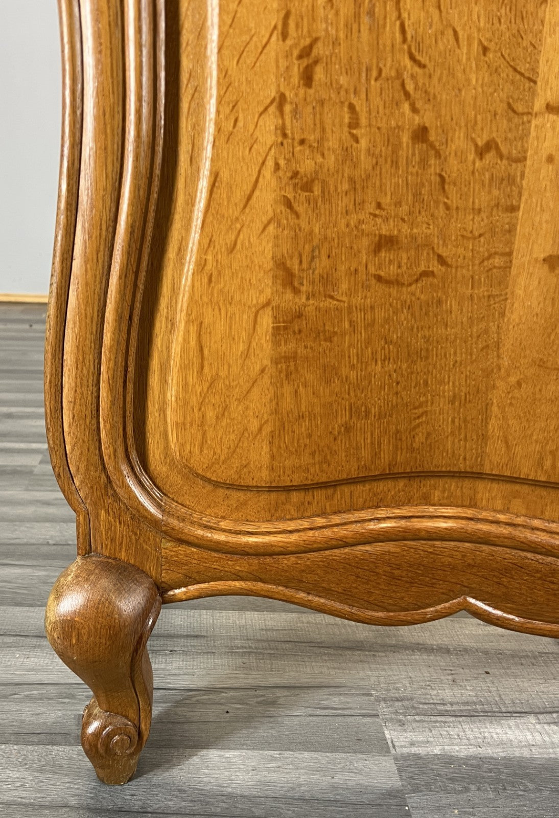 Bed Vintage French Louis XVI Double Bed Frame Oak Carved Headboard LOT 46144