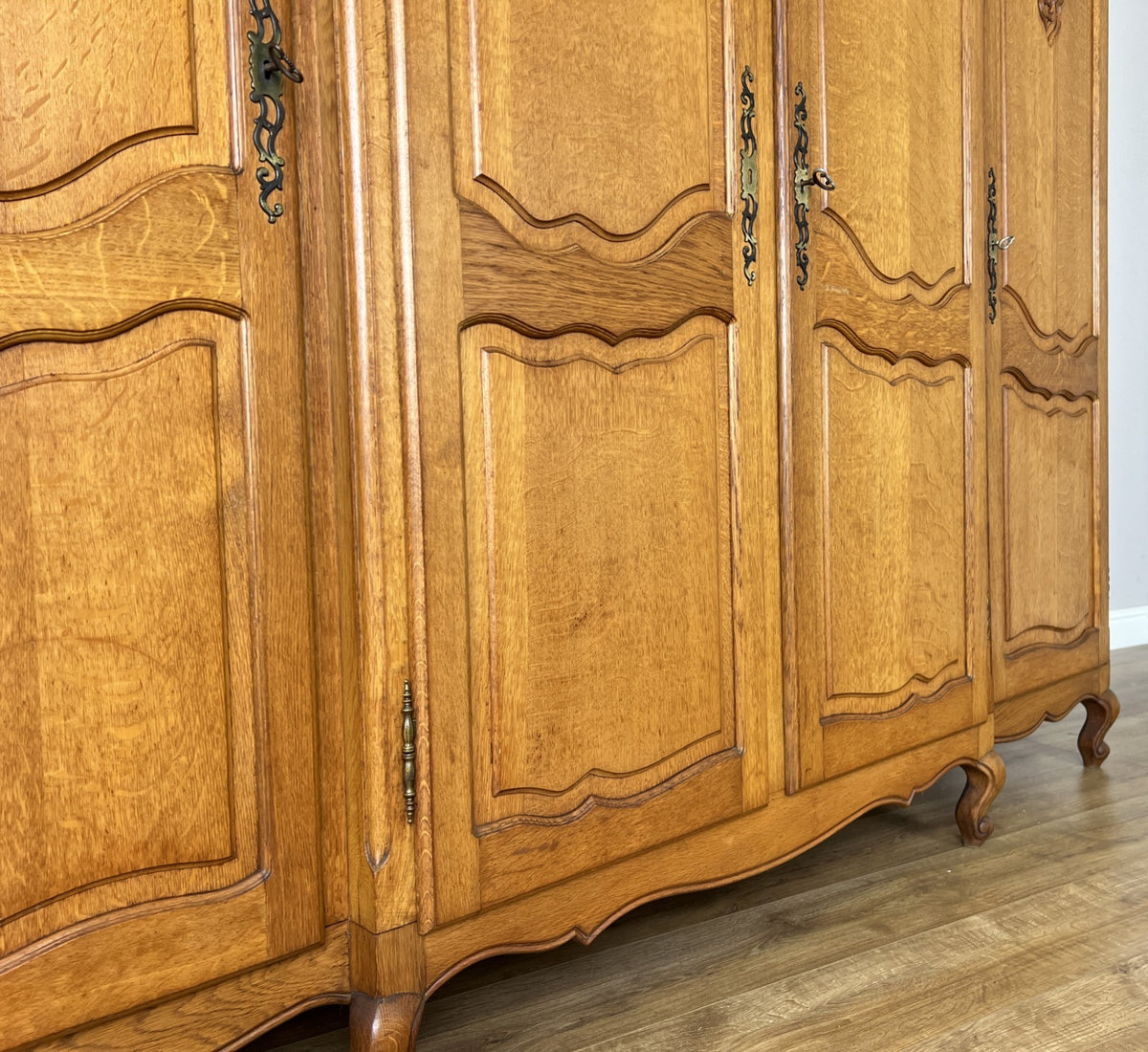 Wardrobe Vintage French Louis XVI Style Oak Four Door Carved Armoire LOT 6494