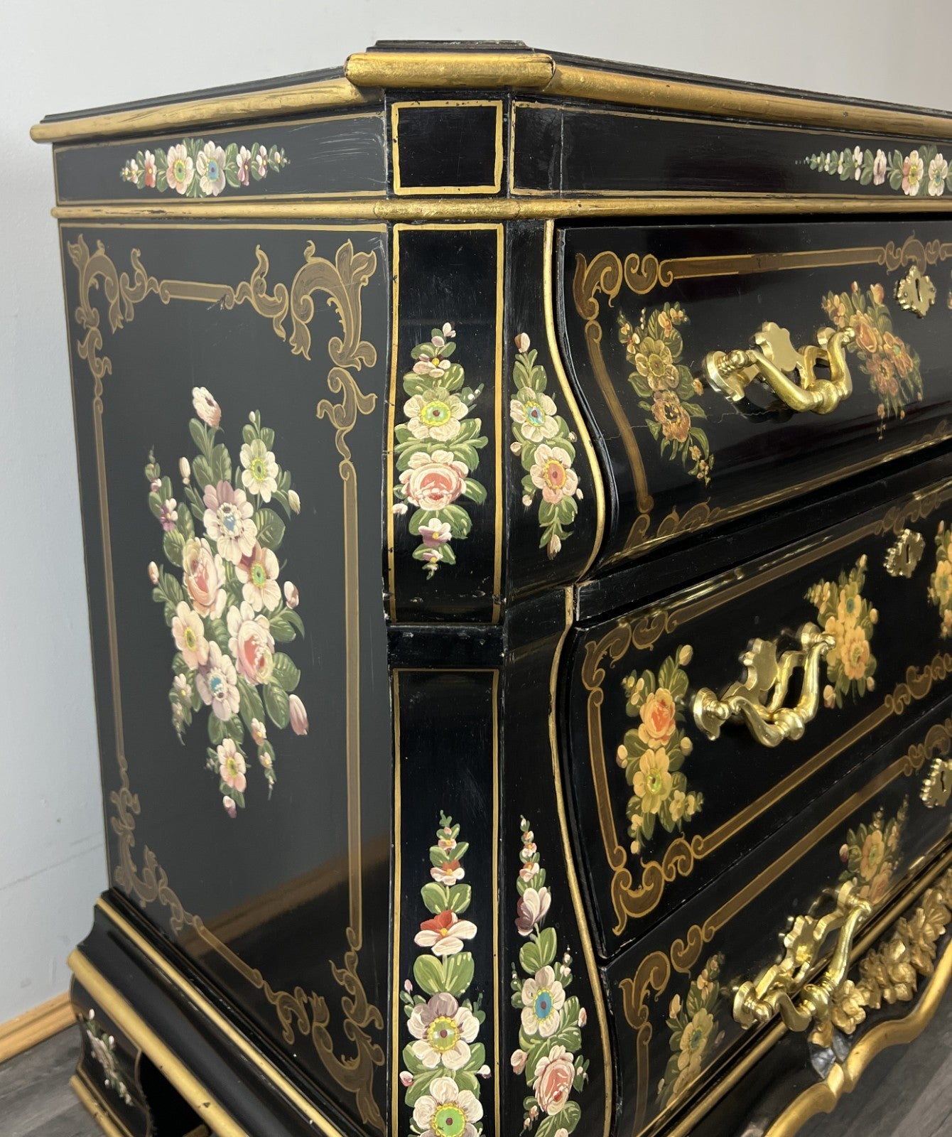 Cabinet Vintage French Style Painted Floral 3 Drawer Chest Sideboard LOT 439710