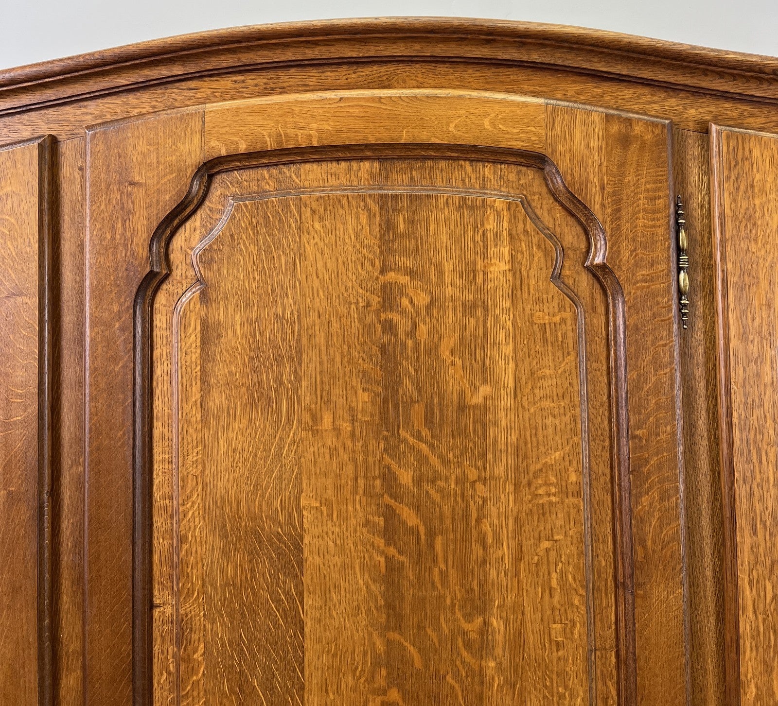 Wardrobe Vintage French Louis XVI Style Oak Four Door Armoire LOT 48263