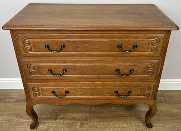 Chest of Drawers Vintage French Louis Oak 3 Drawers Carved Cabinet LOT 62500