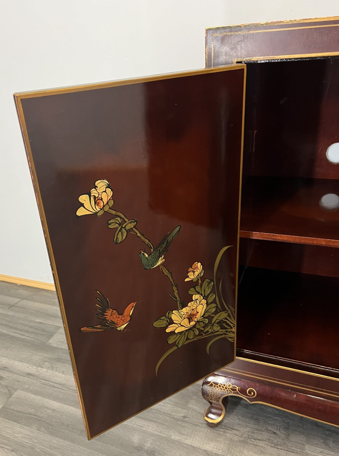 Cabinet Vintage Chinese Hand Painted Floral Bird Lacquer Sideboard LOT 439623