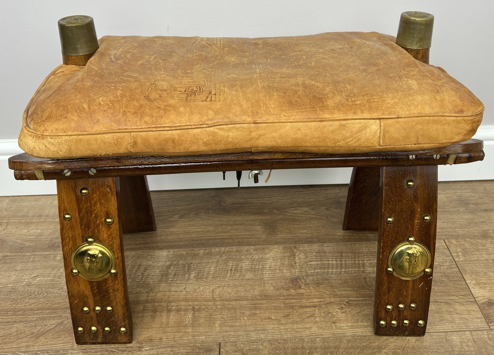 Footstool Vintage Style Oak Stool Brass Upholstered Leather Seat LOT 49571