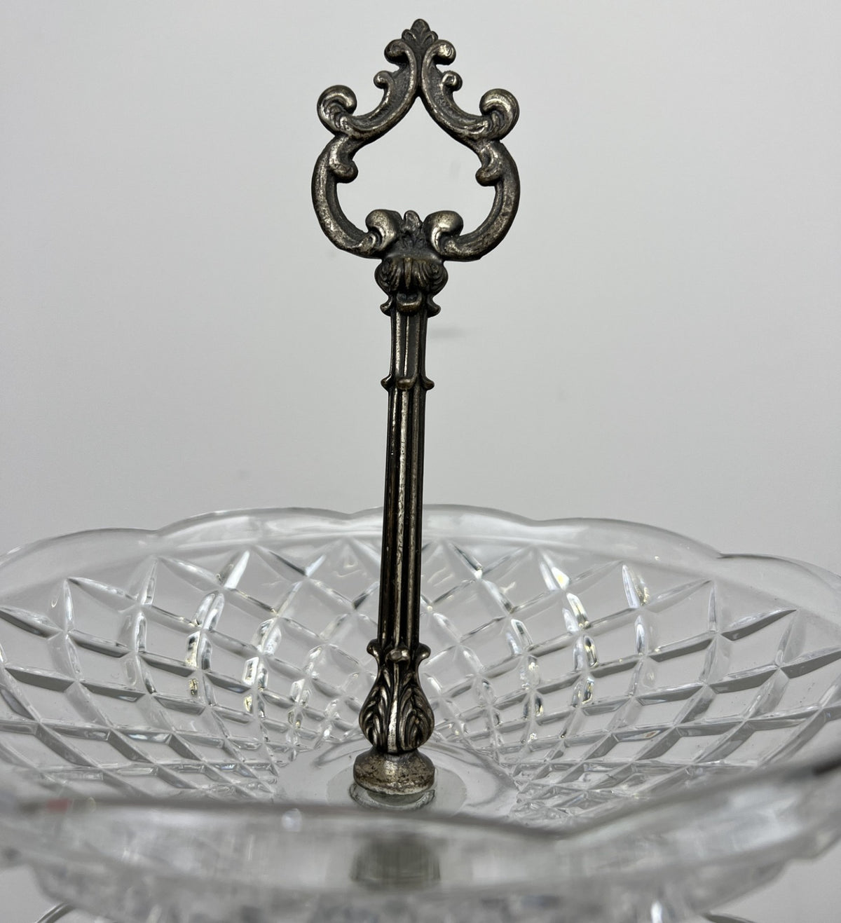 Bomboniere Vintage French Crystal Cut Three Tier Serving Cake Stand LOT 6439