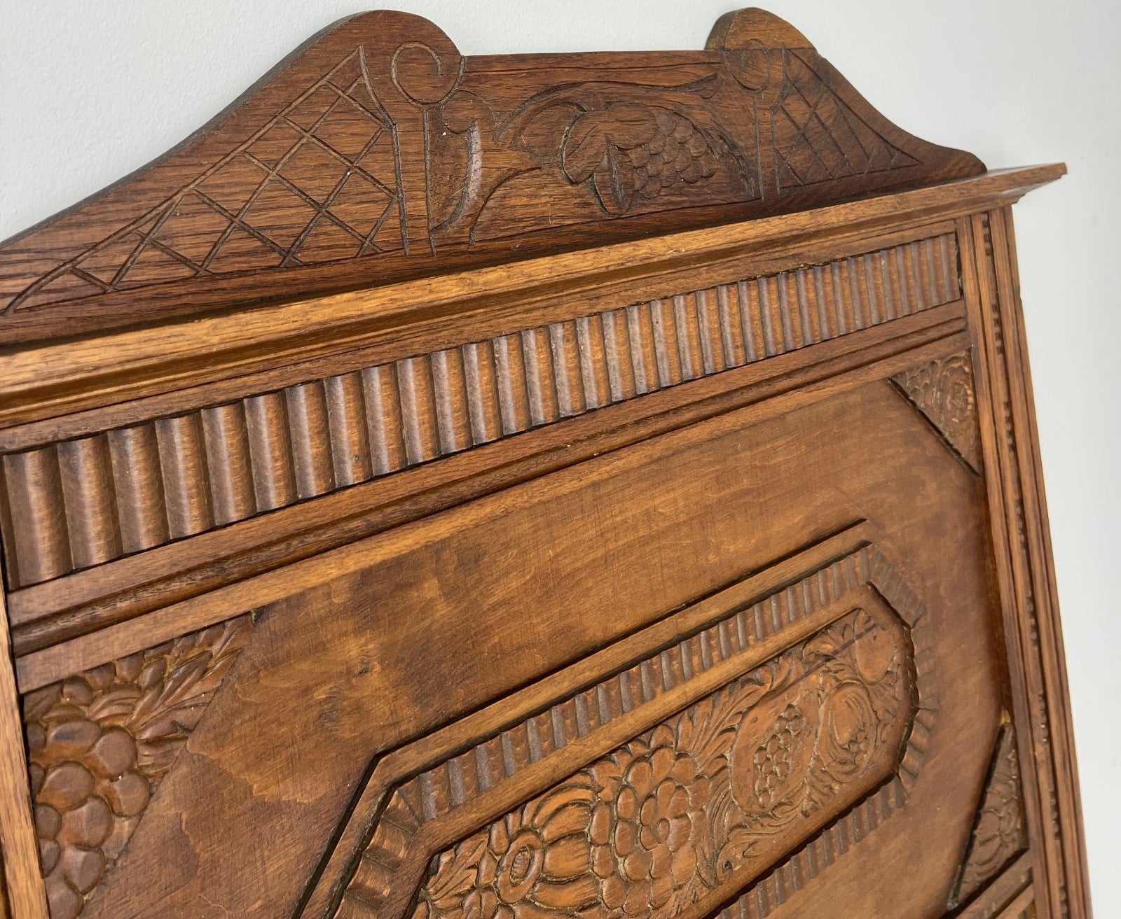Mirror Antique French Style Oak Carved Decorative Frame Wall Mirror LOT 62765