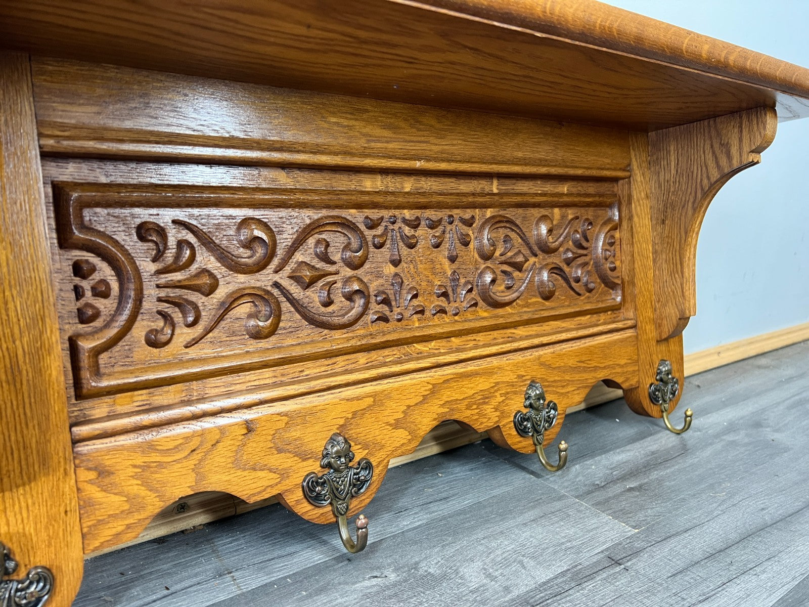 French Vintage Style Coat Rack Oak 4 Hooks Ornate Wall Shelf Coat LOT 46900