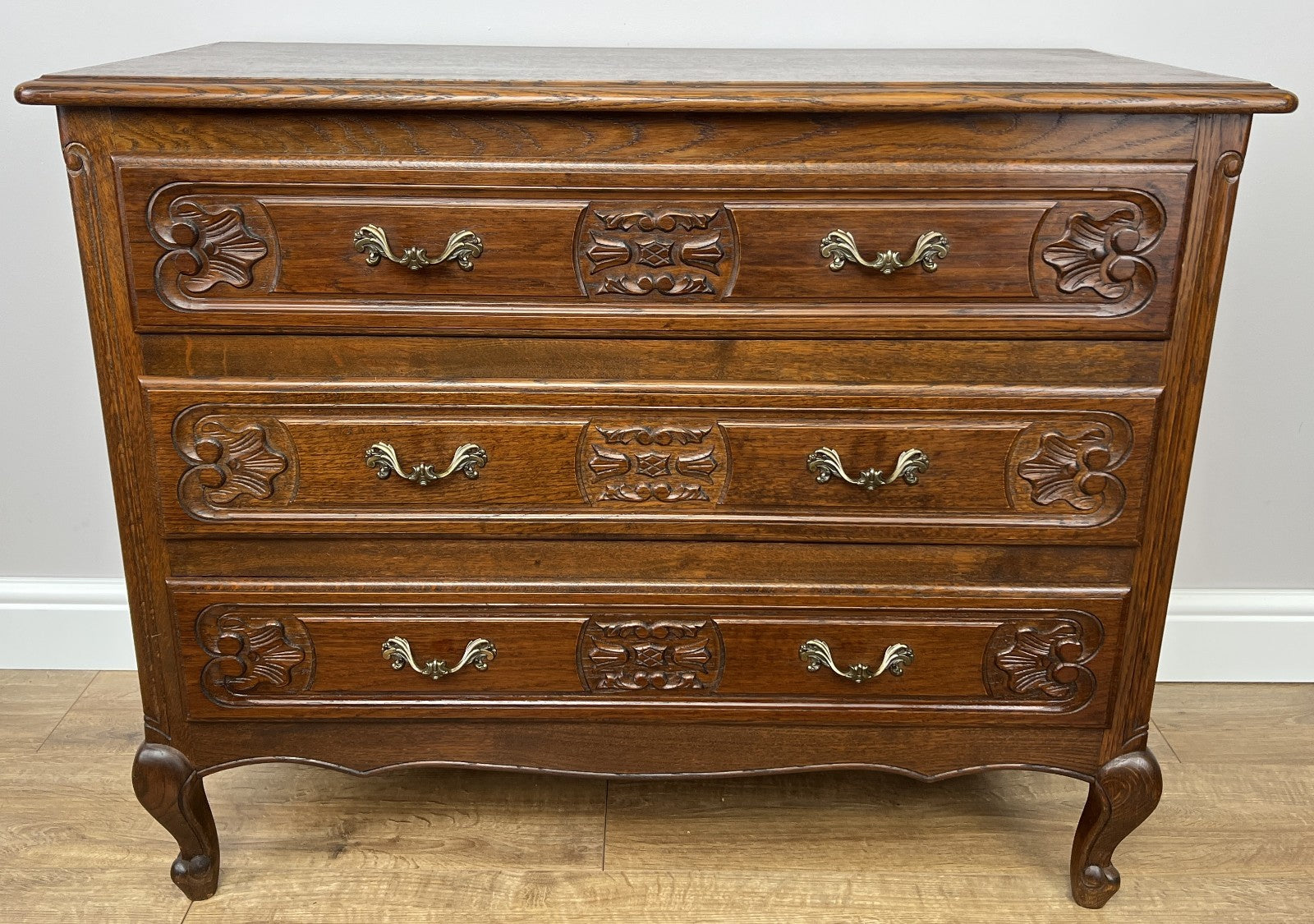 Chest of Drawers Vintage French Louis XVI Style Oak Carved Cabinet LOT 49202