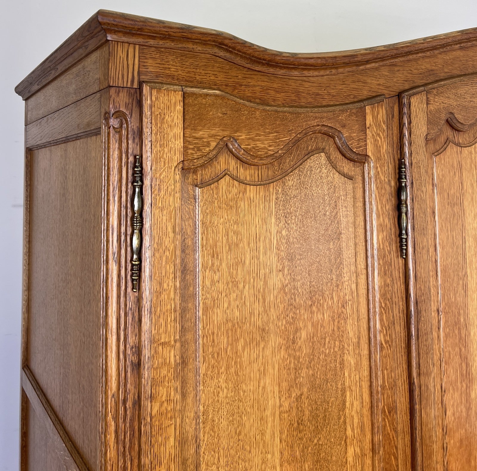 Wardrobe Vintage French Louis XVI Style Oak Four Door Carved Armoire LOT 64012
