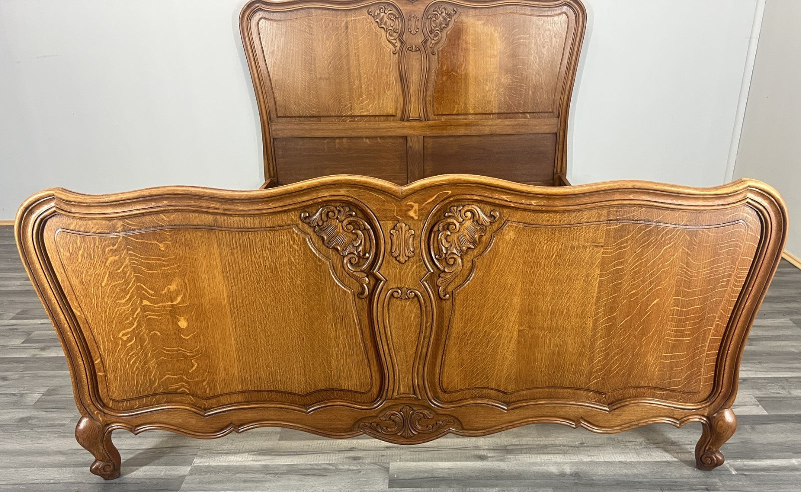 Bed Vintage French Louis XVI Double Bed Frame Oak Carved Headboard LOT 46062