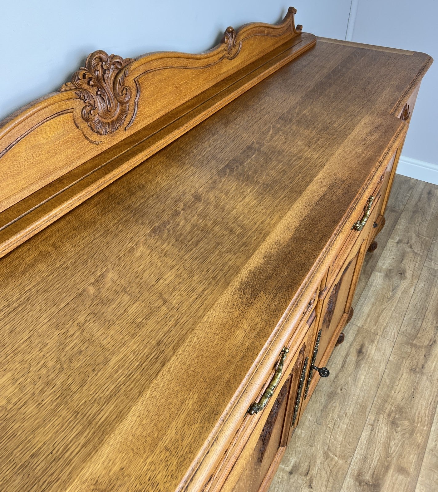 Sideboard Vintage French Louis Style Oak 4 Door Cupboard Carved Cabinet LOT 636211