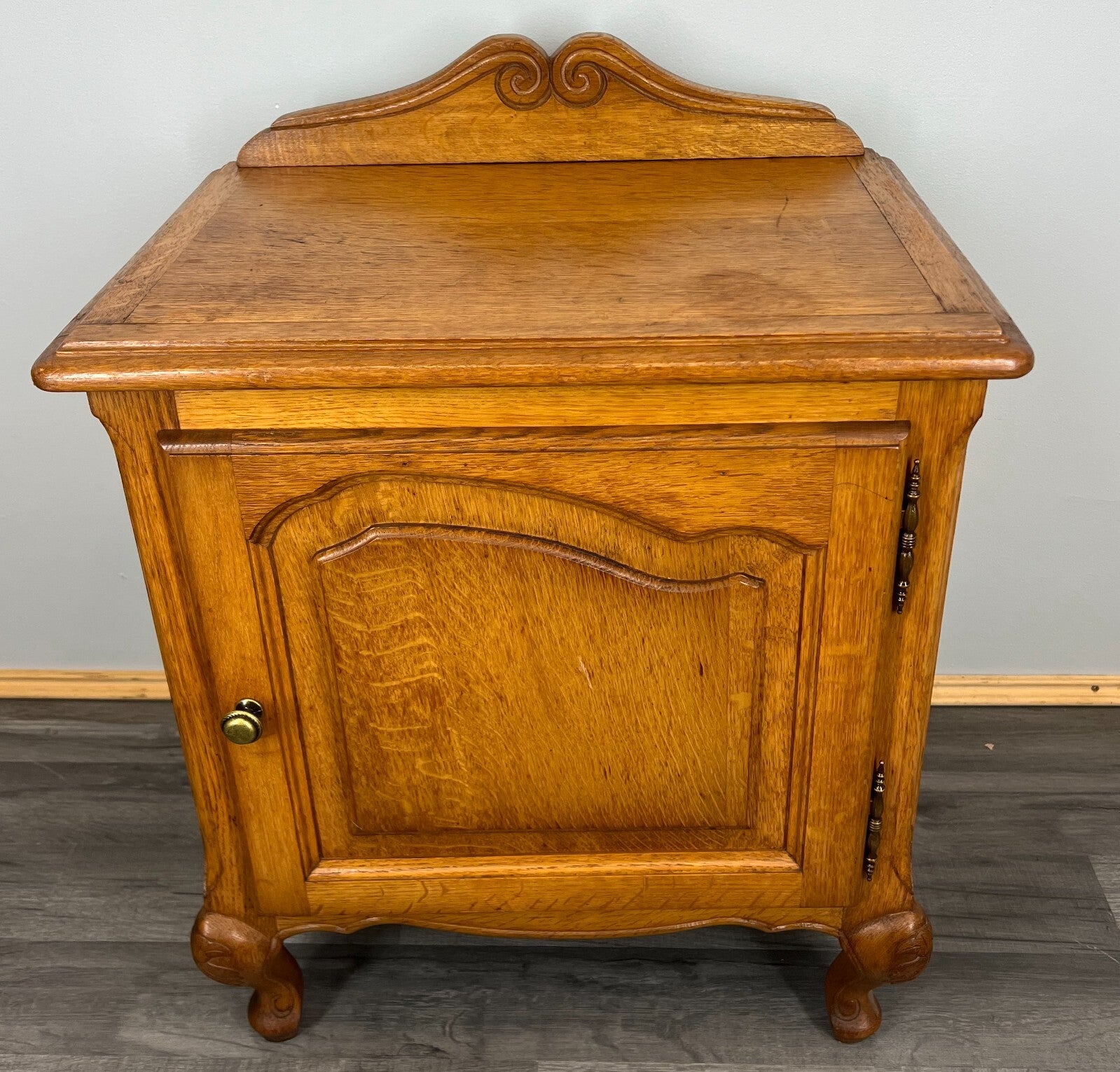Pair of Bedside Tables Vintage French Louis Oak Cabinets Nightstands LOT 35191