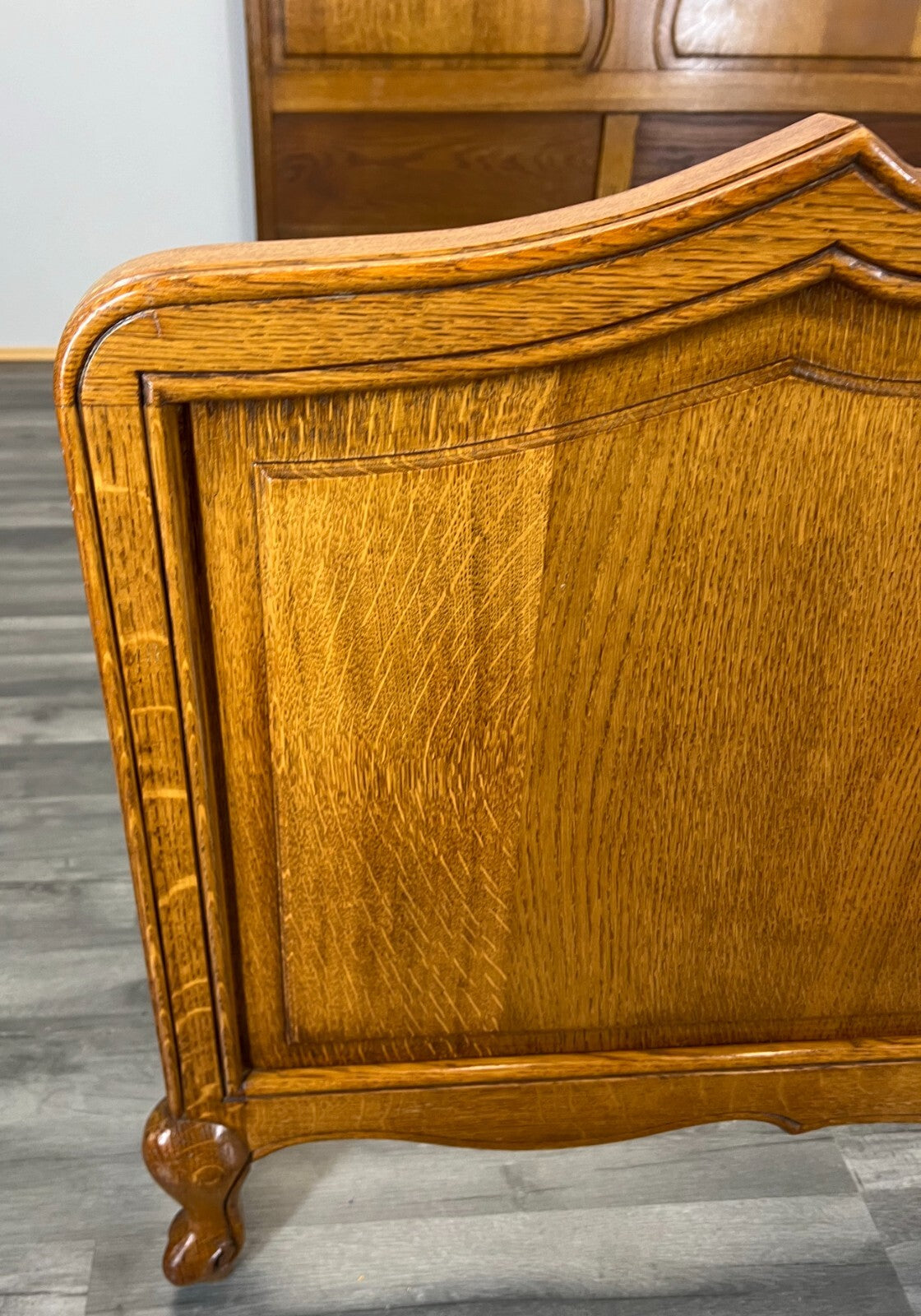 Bed Vintage French Louis XVI Oak Double Bed Frame Carved Headboard LOT 29674