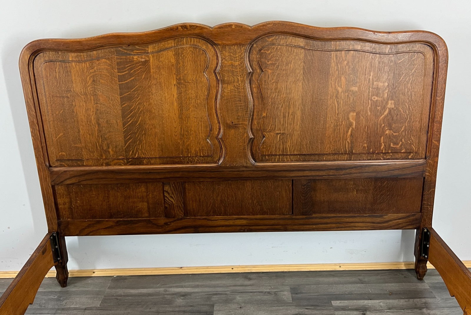 Bed Vintage French Louis XVI Oak Double Bed Frame Carved Headboard LOT 33353