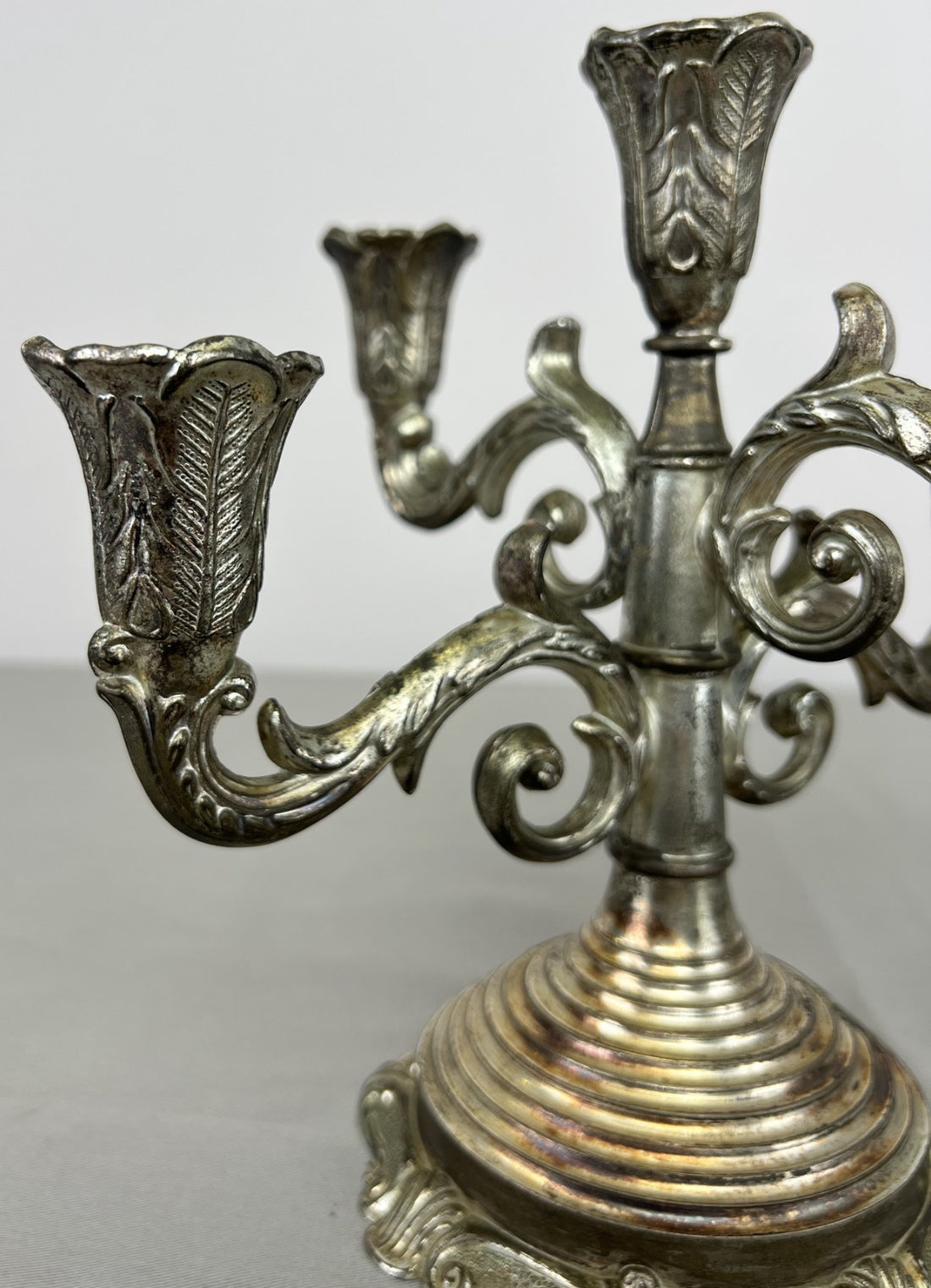 Candelabra Vintage French Style 5 Arm Decorative Ornate Candle Holder LOT 64290