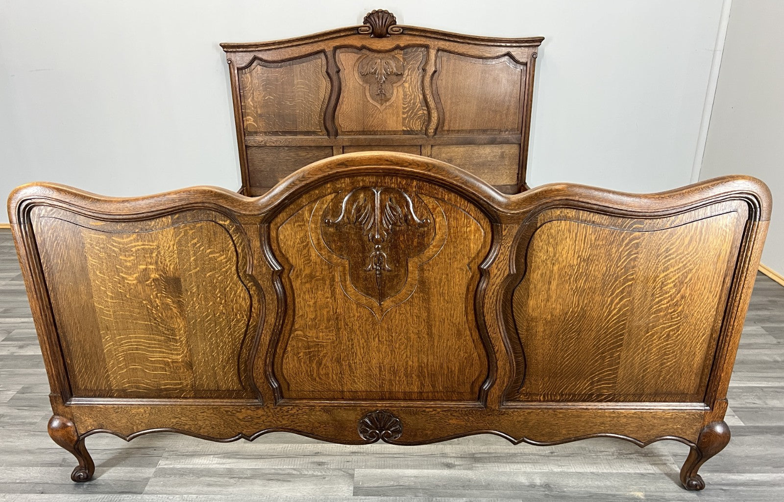 Bed Vintage French Louis XVI Double Bed Frame Oak Carved Headboard LOT 46002