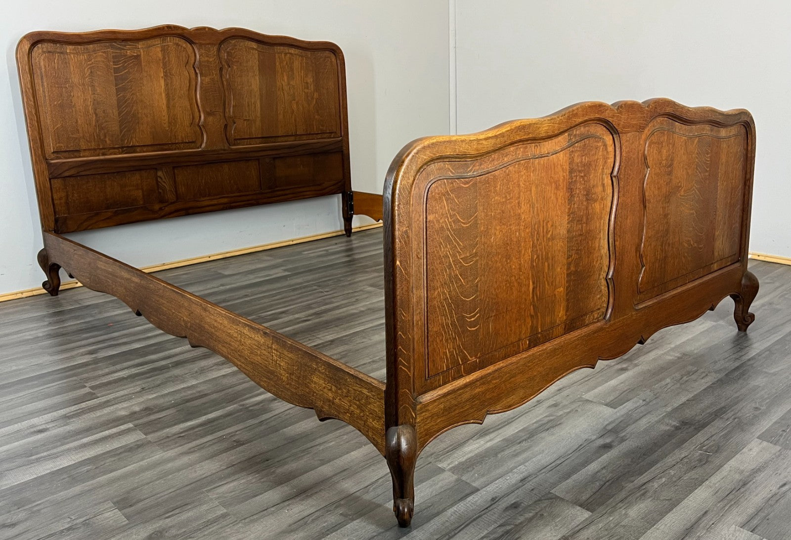 Bed Vintage French Louis XVI Oak Double Bed Frame Carved Headboard LOT 33352