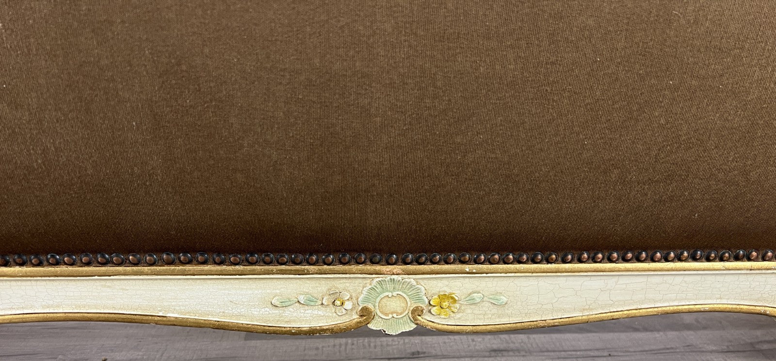 Bed Vintage French Shabby Chic Upholstered King Size Bed Frame LOT 48166