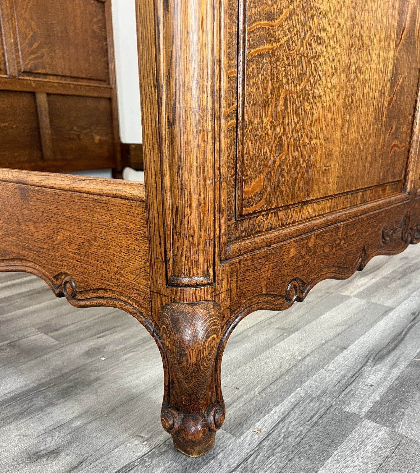 Bed Vintage French Louis XVI Double Bed Frame Oak Carved Headboard LOT 46349