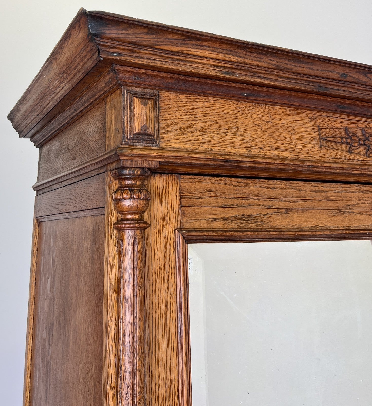 Wardrobe Antique French Oak Two Door Mirrored Carved Armoire Cabinet LOT 61202