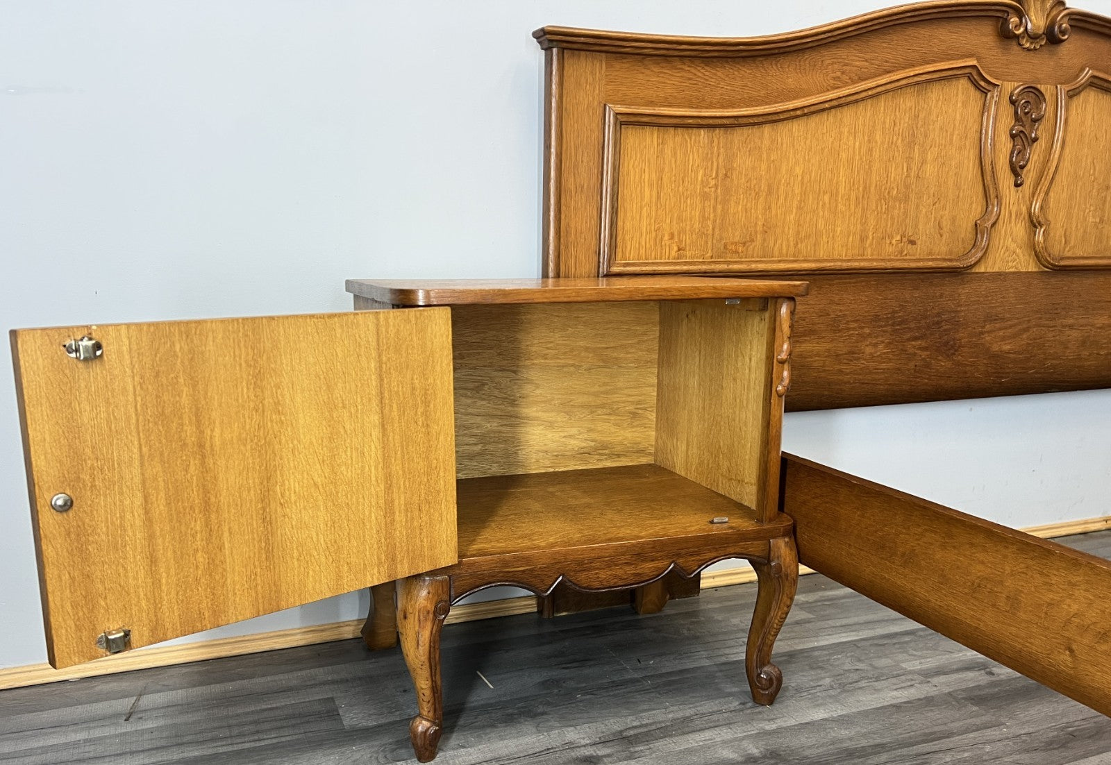 Bed Vintage French Louis XVI Double Bed Frame With Bedside tables    LOT 462615