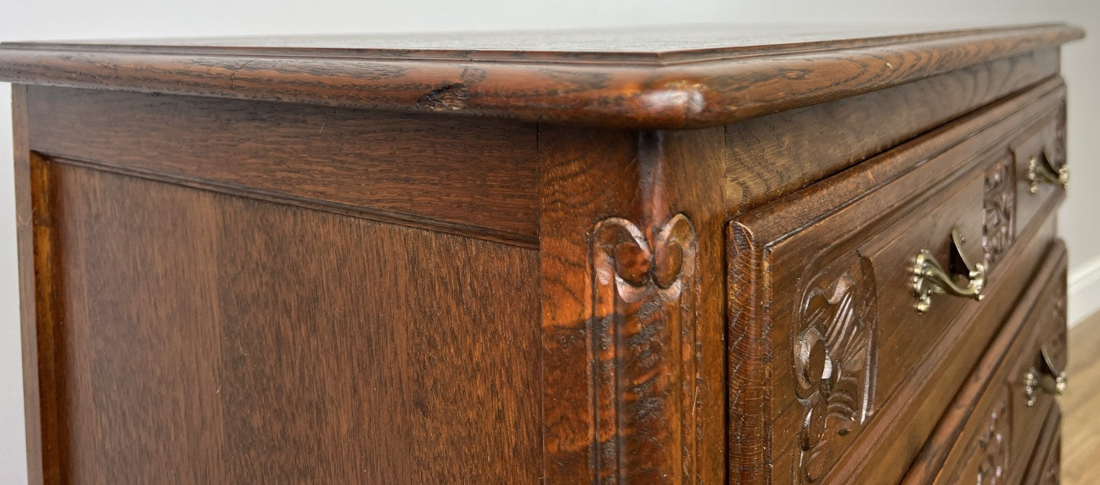 Chest of Drawers Vintage French Louis XVI Style Oak Carved Cabinet LOT 49207