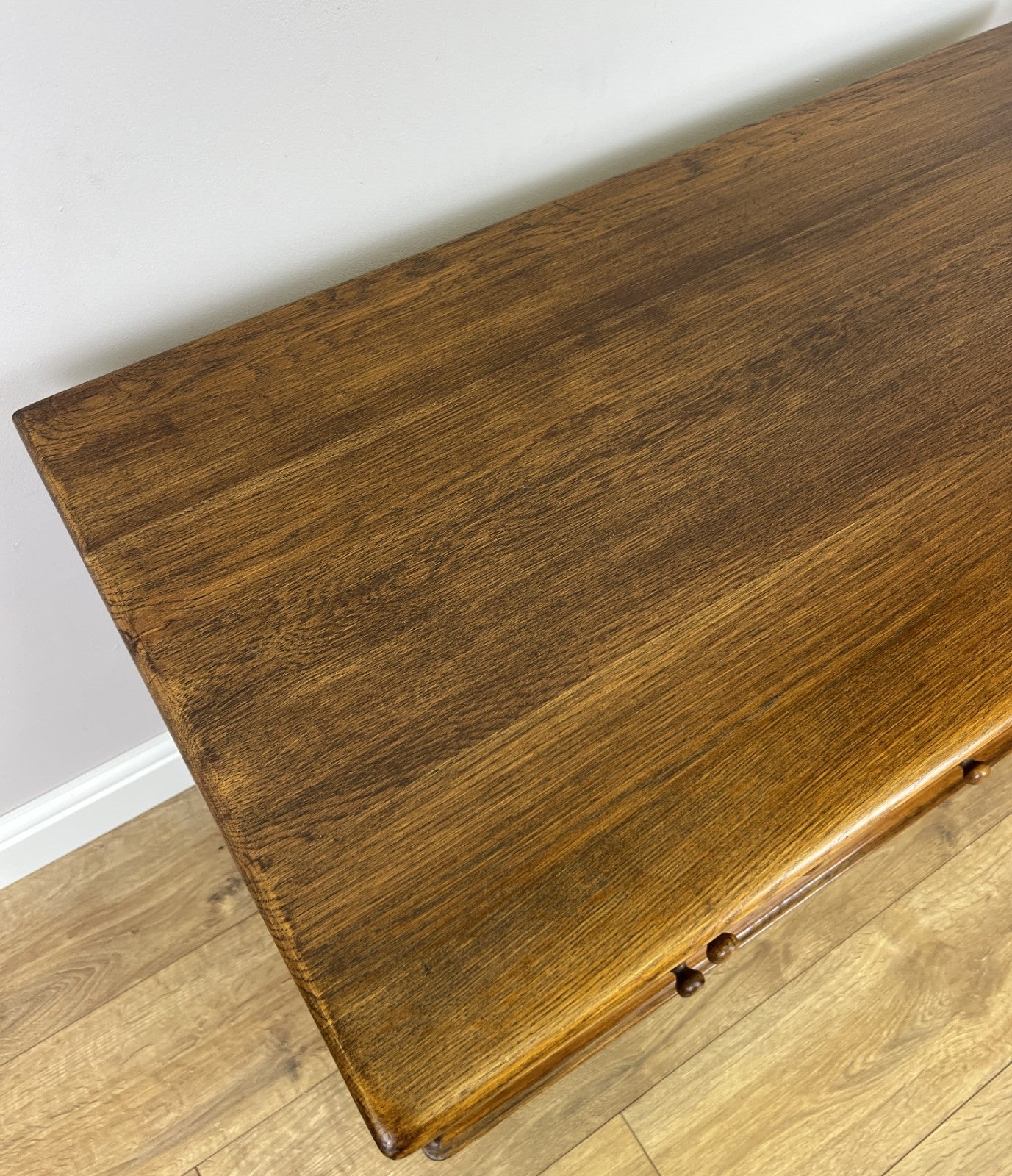 Chest of Drawers Vintage French Style Oak 4 Drawers Carved Cabinet LOT 62588