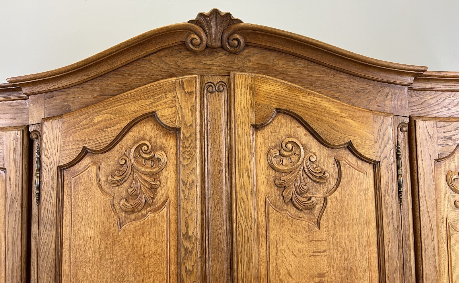 Wardrobe Vintage French Louis XVI Style Oak Four Door Armoire LOT 48133