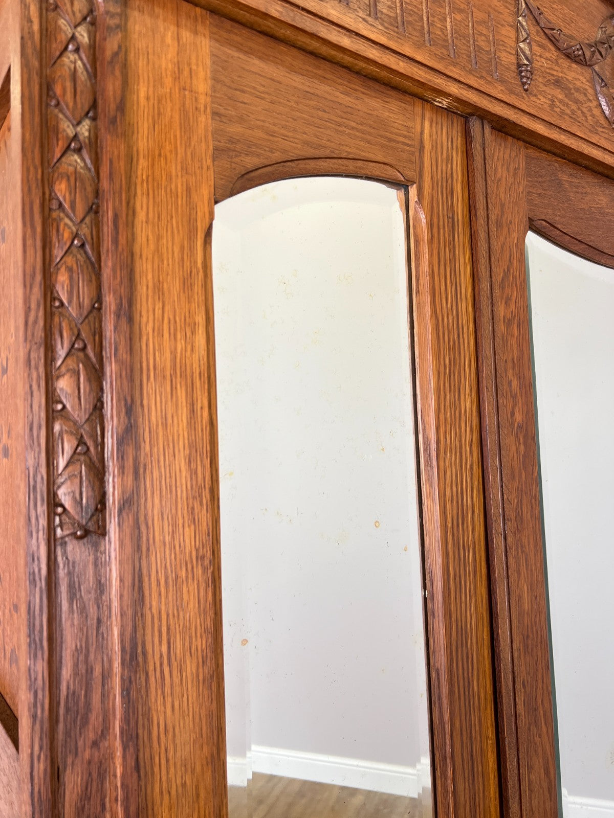 Wardrobe Antique French Oak Two Door Mirrored Carved Armoire Cabinet LOT 609710