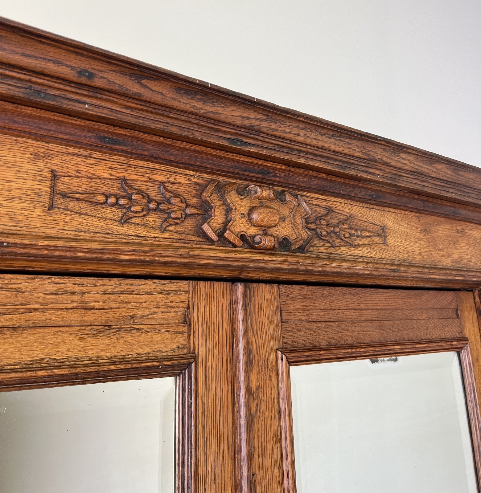 Wardrobe Antique French Oak Two Door Mirrored Carved Armoire Cabinet LOT 61203