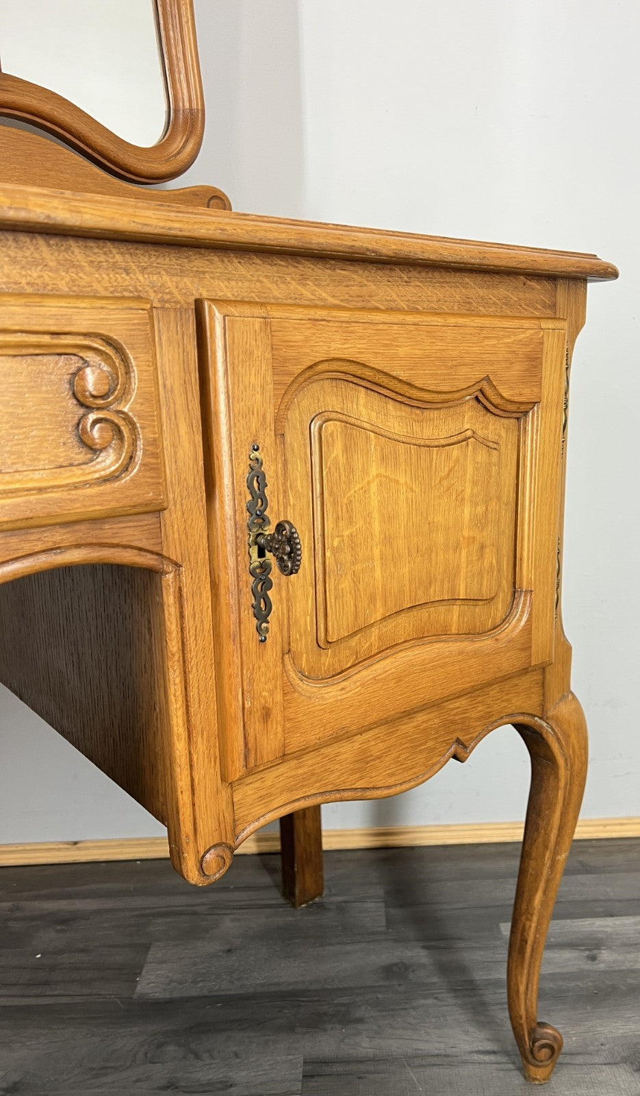 Vintage Dressing Table with Mirror French Oak Louis Vanity Table Makeup LOT 452010