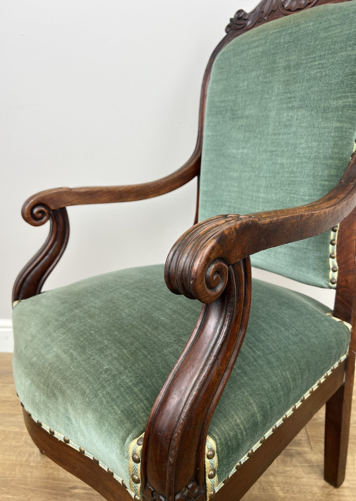 Armchair Antique French Style Walnut Upholstered Seat Carved Chair LOT 62865