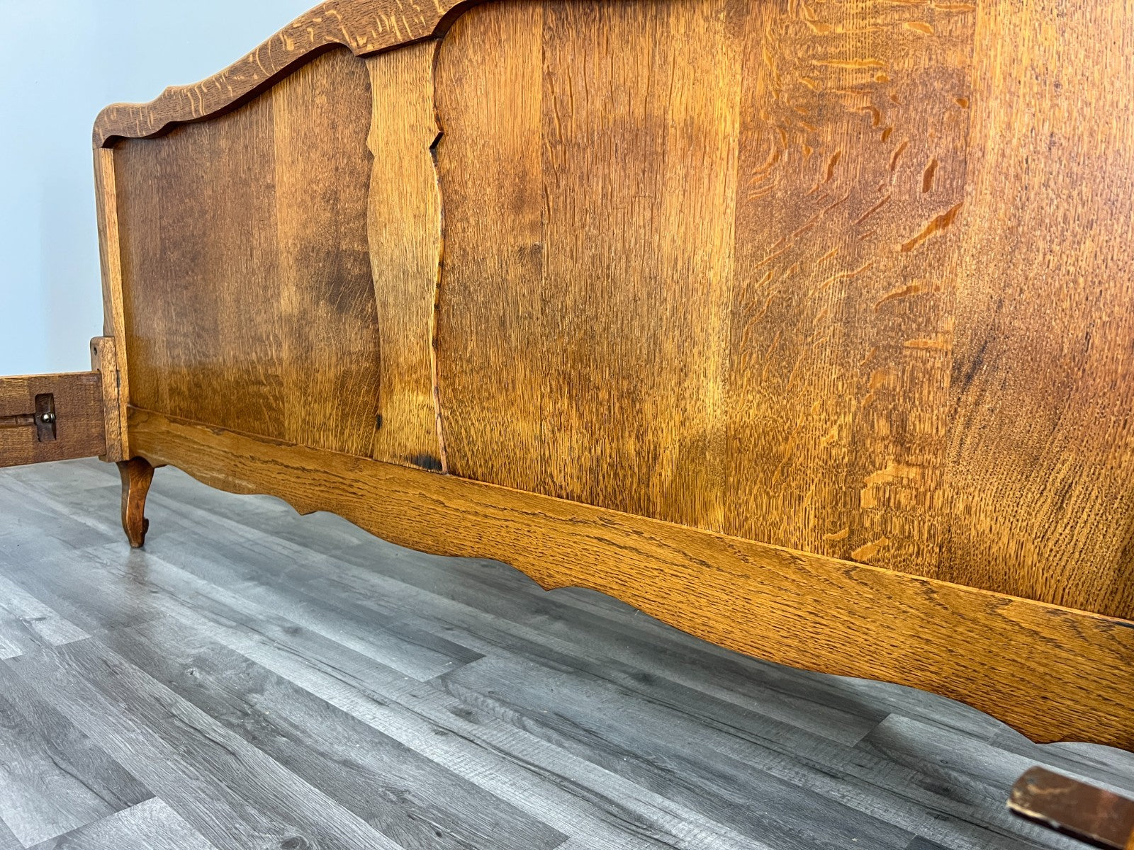 Bed Vintage French Louis XVI Double Bed Frame Oak Carved Headboard LOT 45999