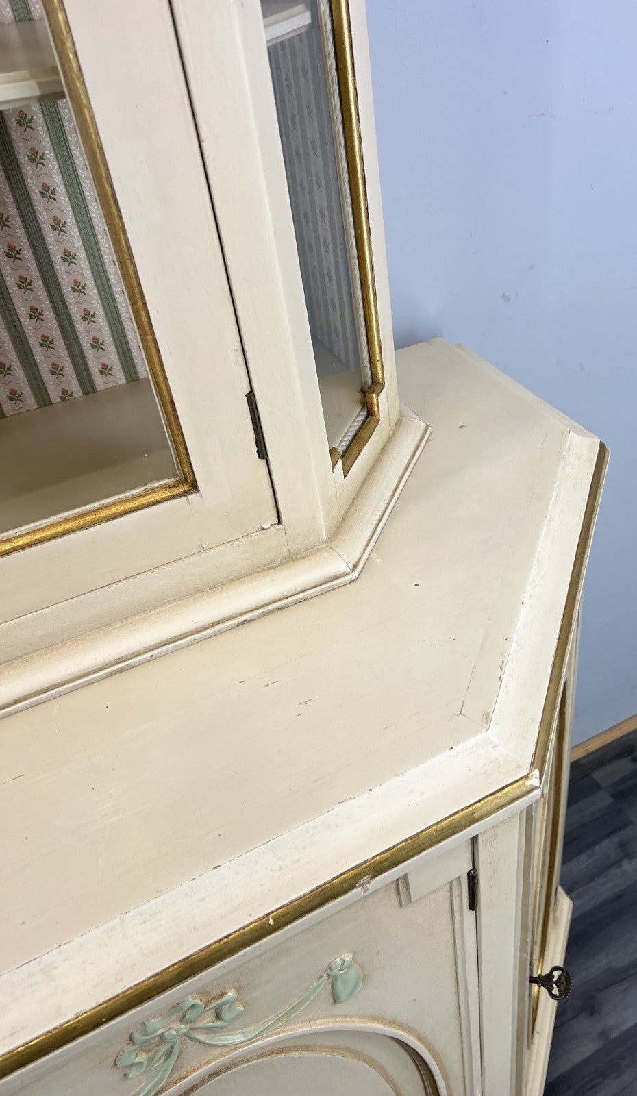 Display Cabinet Vintage French Style Shabby Chic Glazed Sideboard LOT 47928