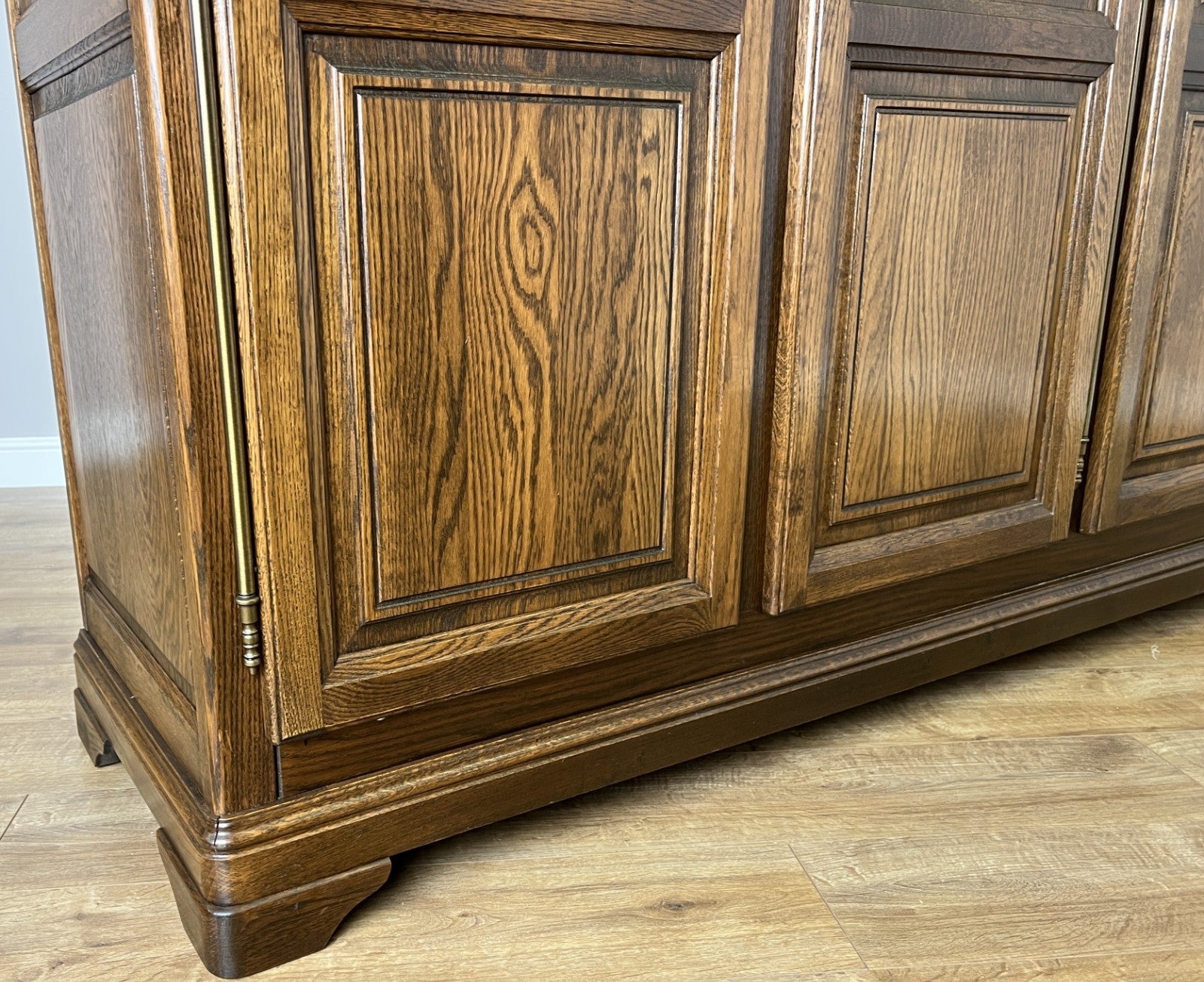 Wardrobe Vintage French Style Five Door Carved Armoire Cabinet LOT 61306