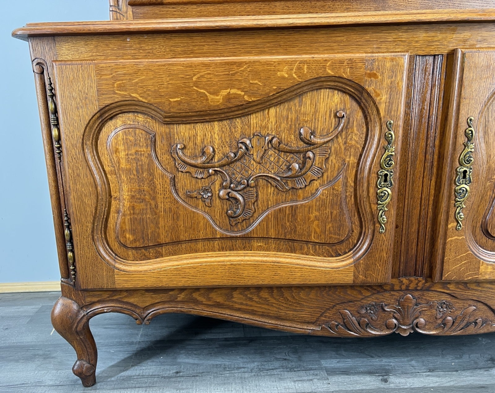 Bookcase Vintage French Louis XIV Style Oak Display Cabinet Sideboard LOT 44776