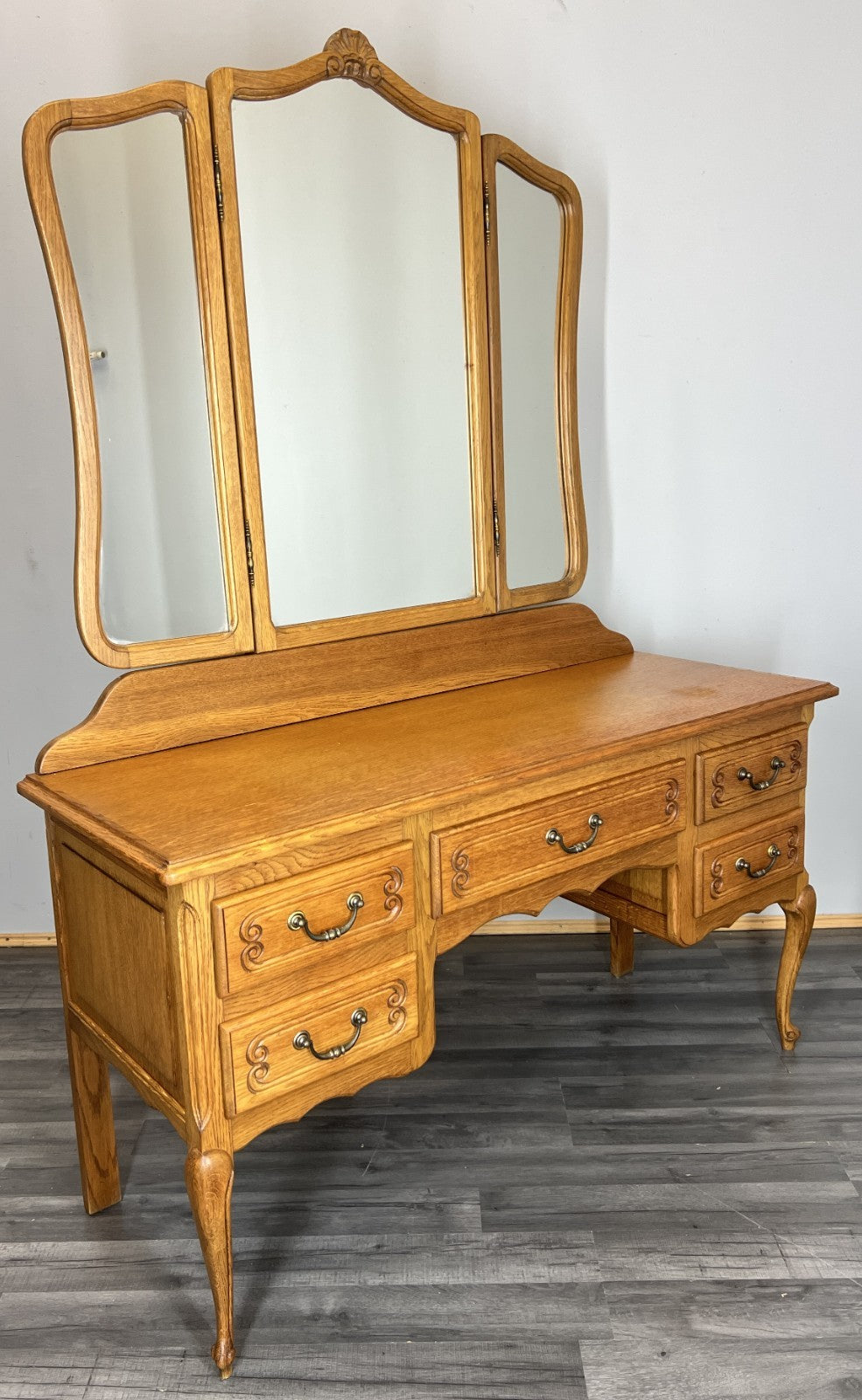 Vintage Dressing Table with mirror French Louis Oak Vanity Table Makeup LOT 45610