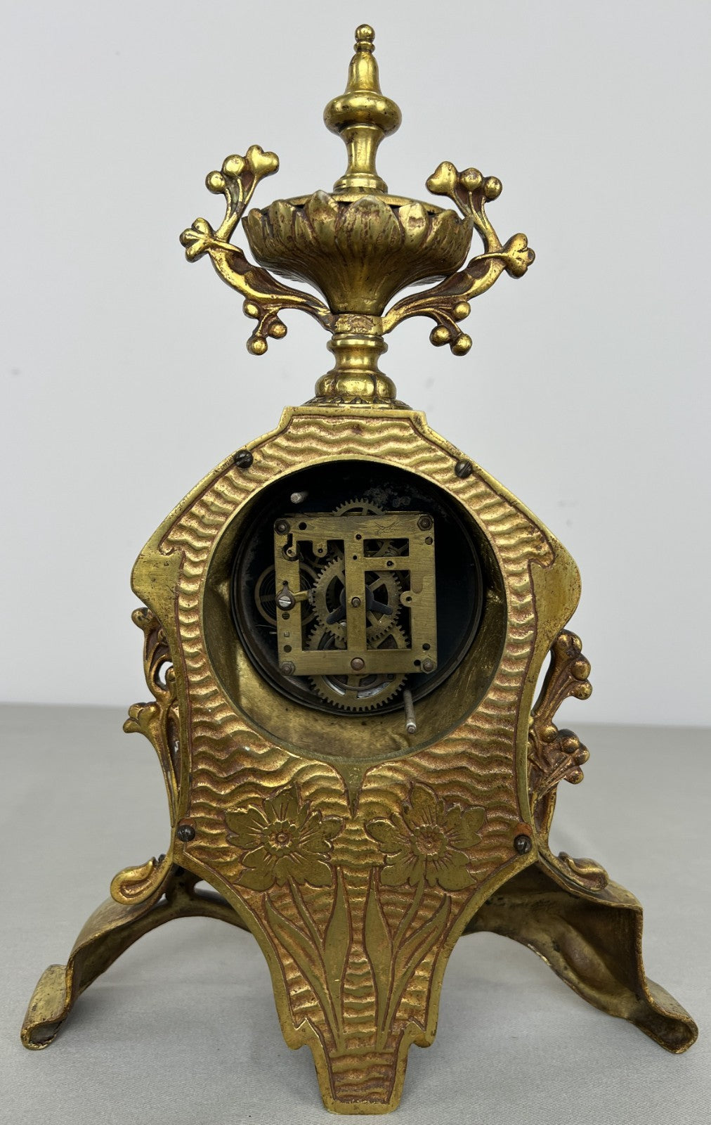 Clock Antique French Style Brass Ornate Mantel Clock with Key LOT 6473