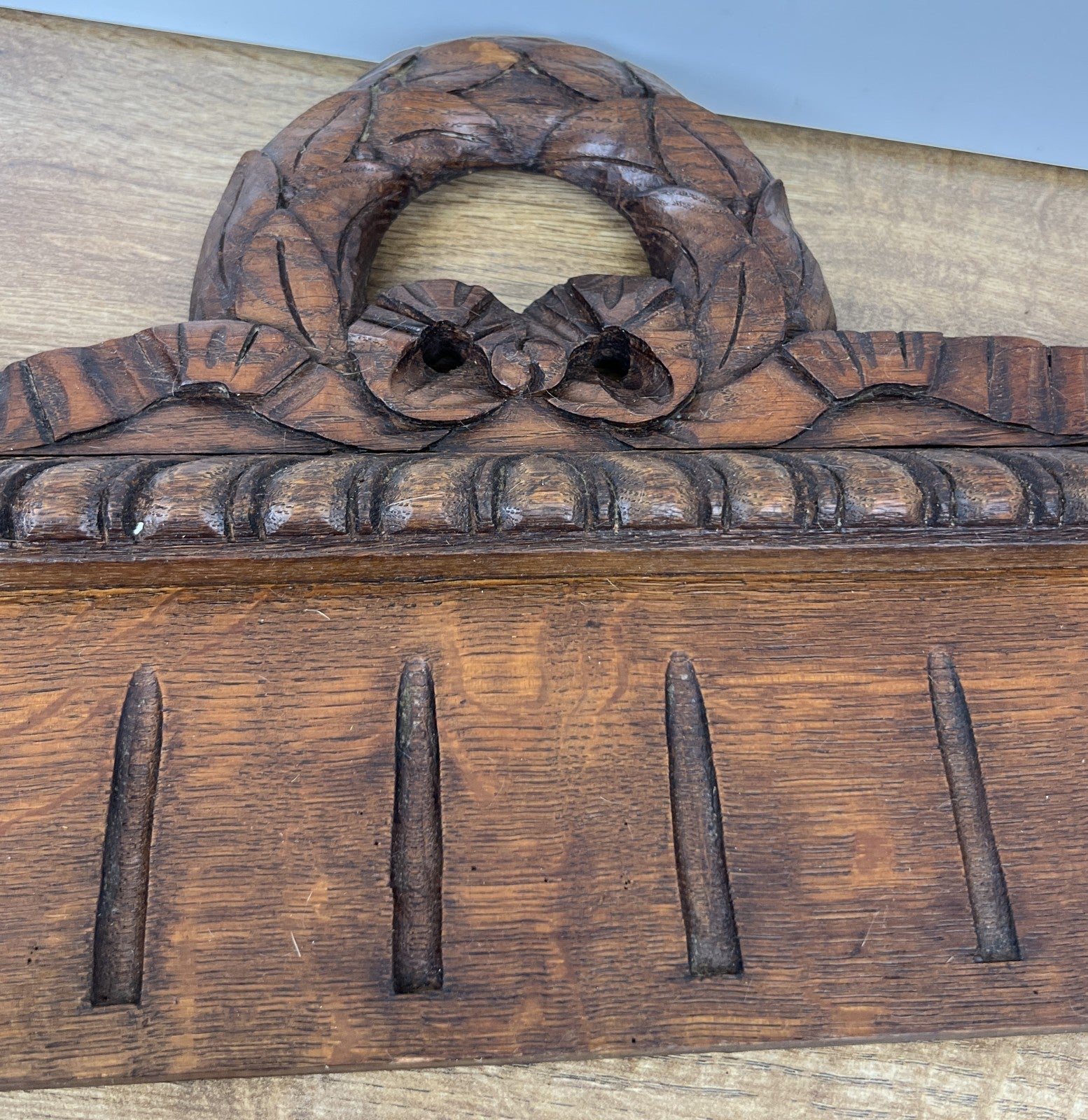 Pediment Antique French Style Oak Hand Carved Decorative Crest LOT 61777