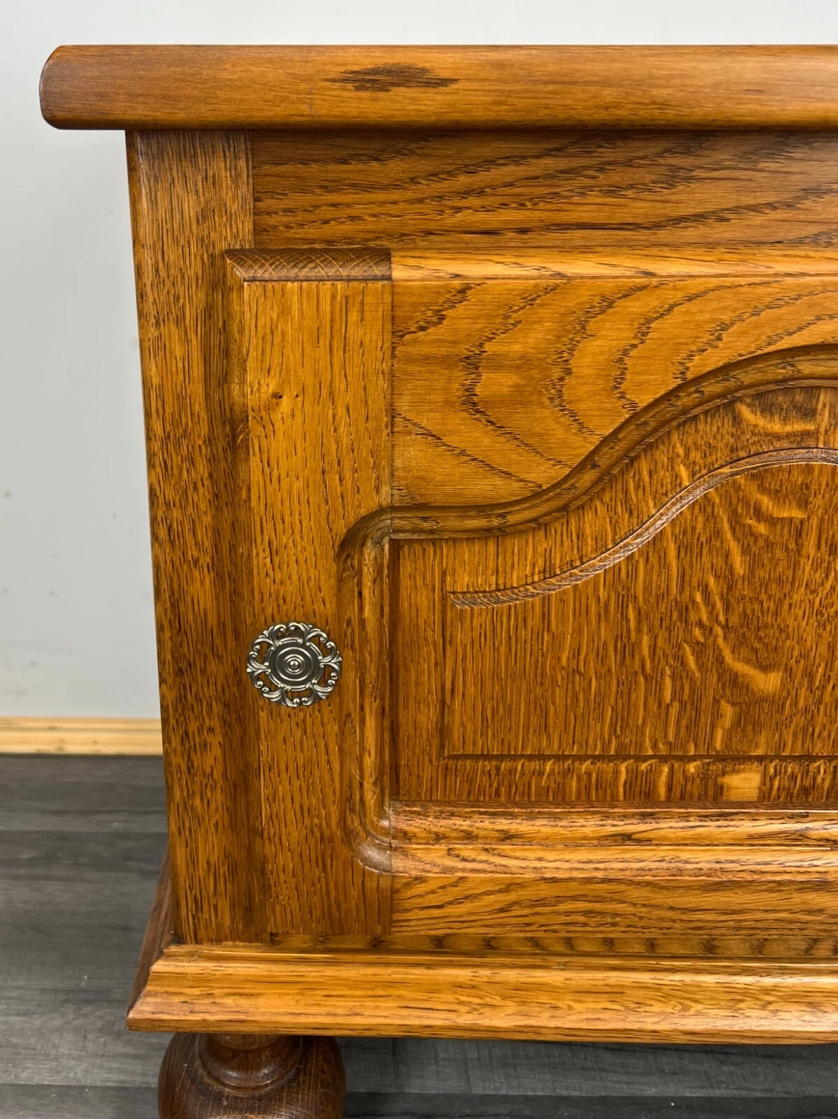 Pair of Bedside Tables Vintage French Nightstands Carved Cabinets LOT 31162