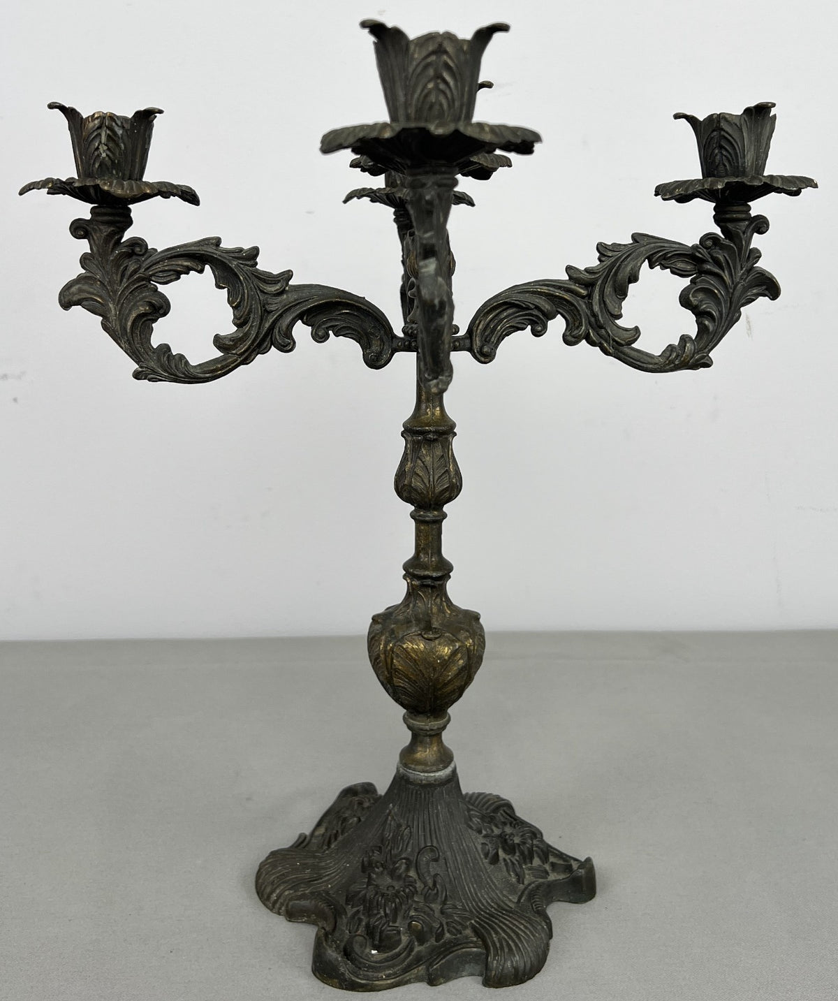 Candelabra Vintage French Style Metal Five Arm Ornate Candle Holder LOT 64241