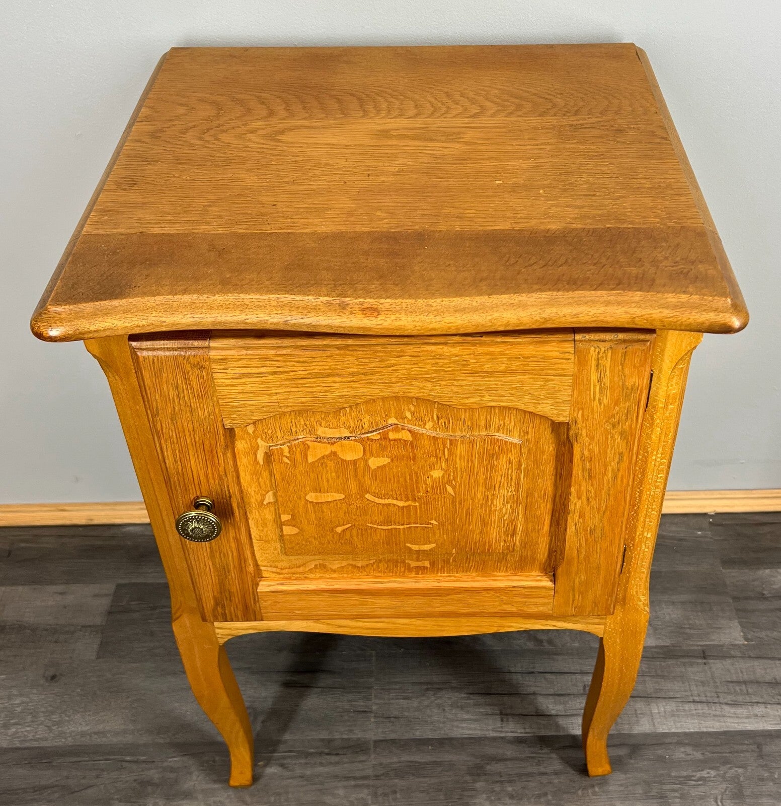Bedside Table Vintage French Louis XVI Style Oak Cabinet Nightstand LOT 37281
