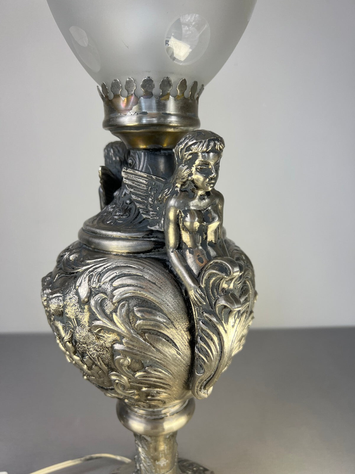Lamp Antique Style Pewter Angel Table Lamp Pleated Glass Shade LOT 516912