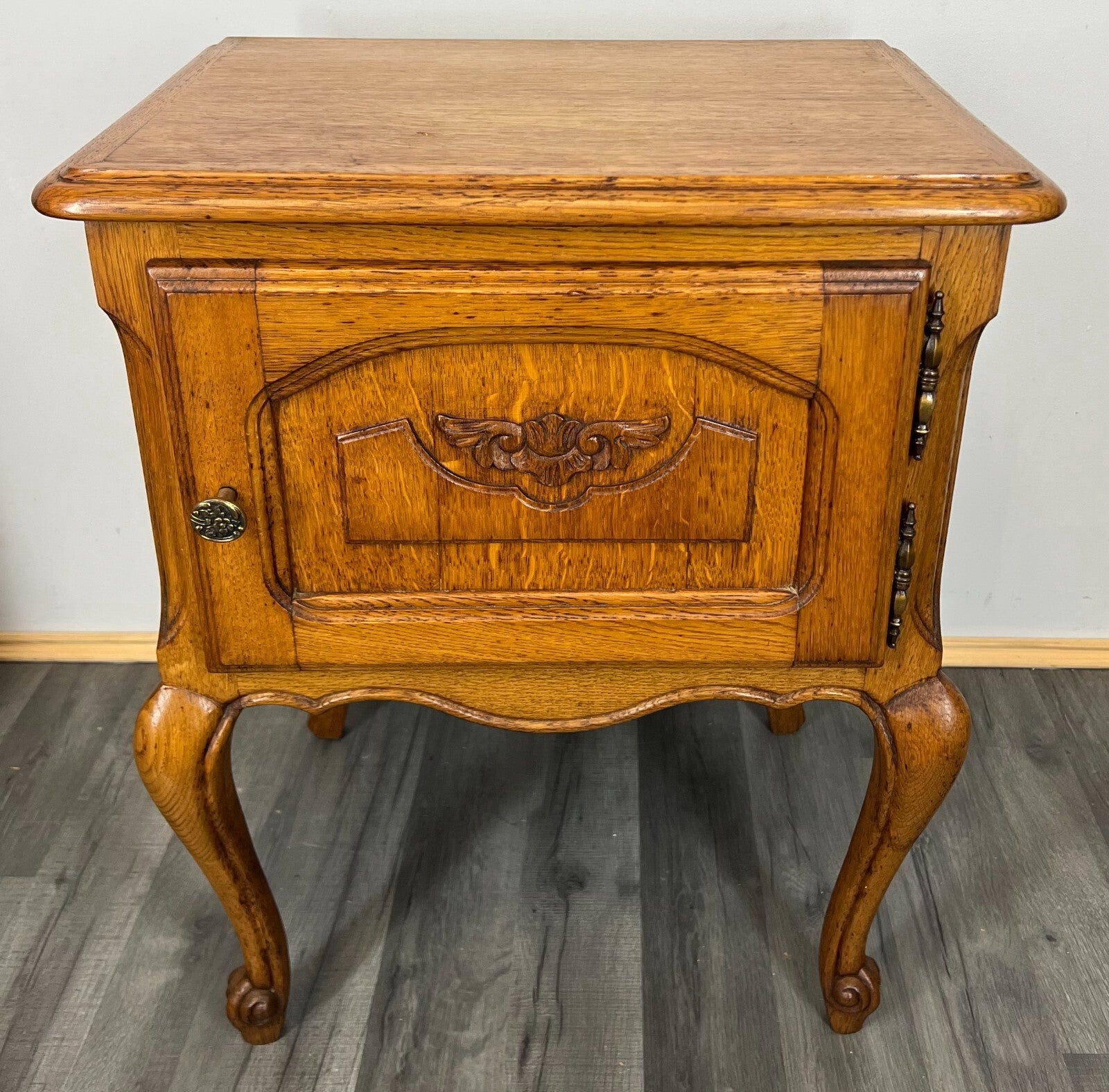 Pair of Bedside Tables Vintage French Oak Nightstands Carved Cabinets LOT 34651