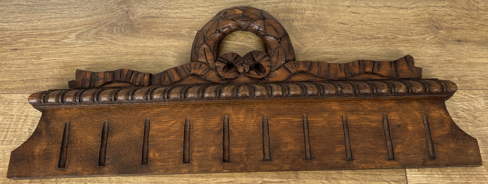 Pediment Antique French Style Oak Hand Carved Decorative Crest LOT 61771