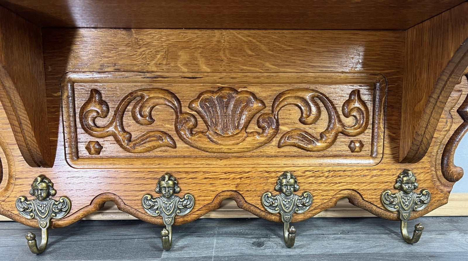 French Vintage Style Coat Rack Oak 4 Hooks Ornate Wall Shelf Coat LOT 47262