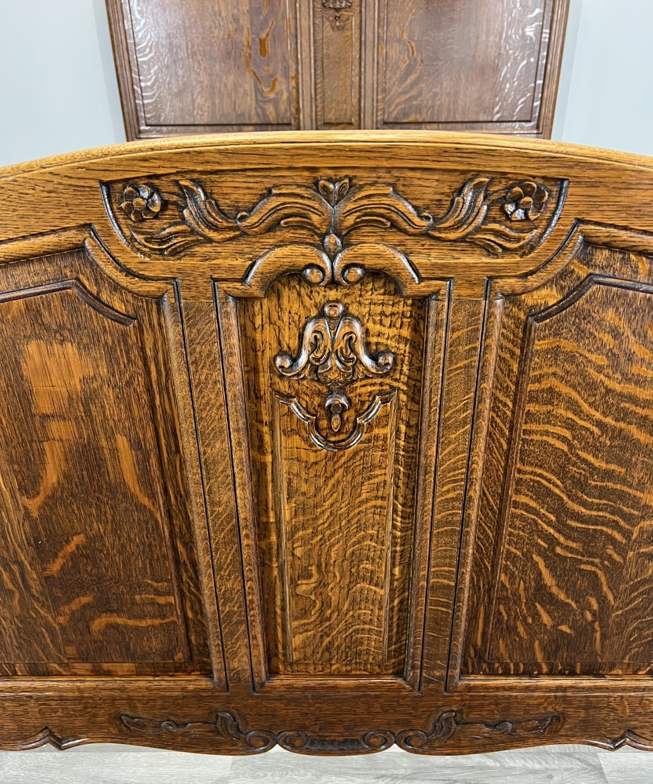 Bed Vintage French Louis XVI Double Bed Frame Oak Carved Headboard LOT 46343