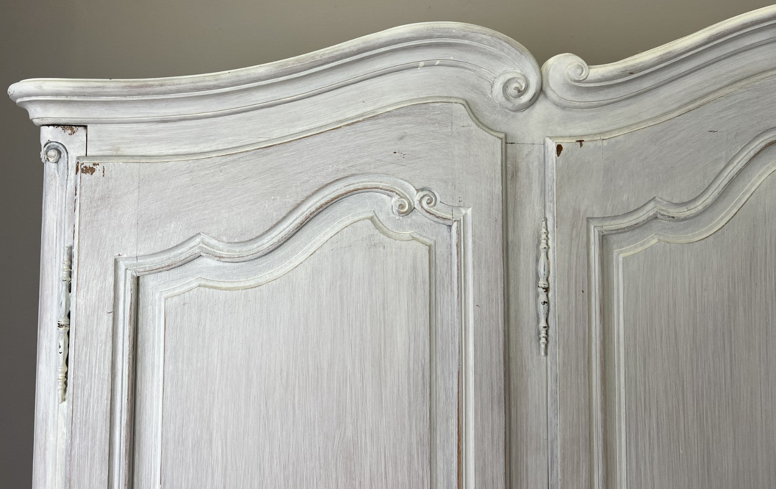 Wardrobe Vintage French Louis XVI Shabby Chic Four Door Oak Armoire LOT 61656